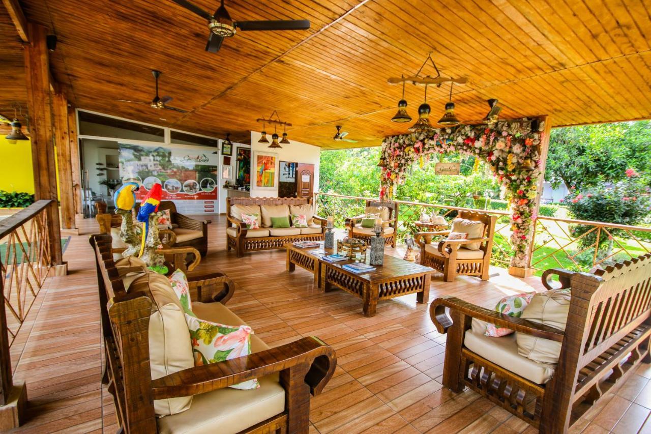 Deluxe Suites Guacamayos - Eco-Lodge & Swimming Pool Bonao Buitenkant foto