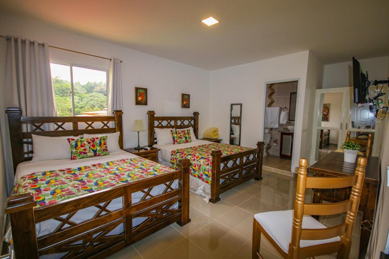 Deluxe Suites Guacamayos - Eco-Lodge & Swimming Pool Bonao Buitenkant foto