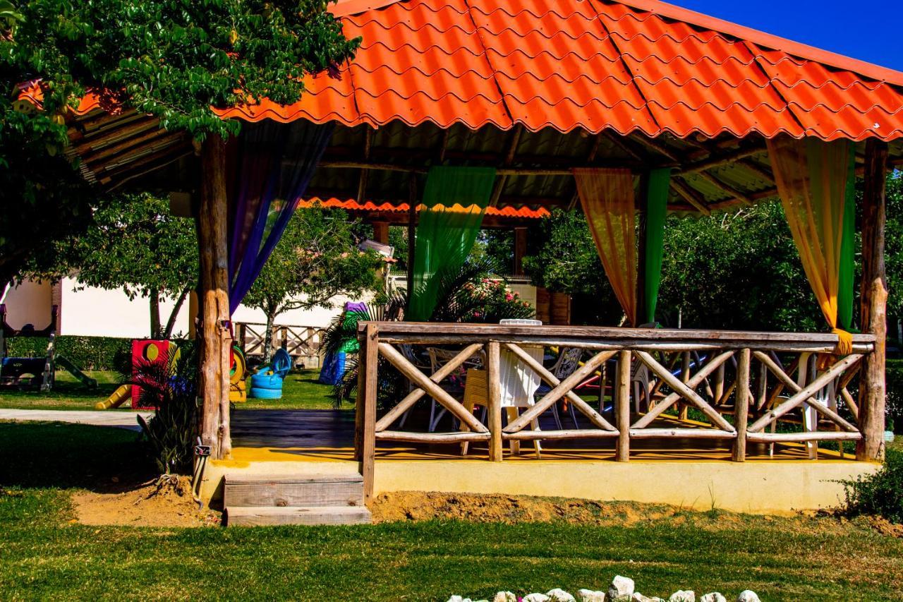 Deluxe Suites Guacamayos - Eco-Lodge & Swimming Pool Bonao Buitenkant foto